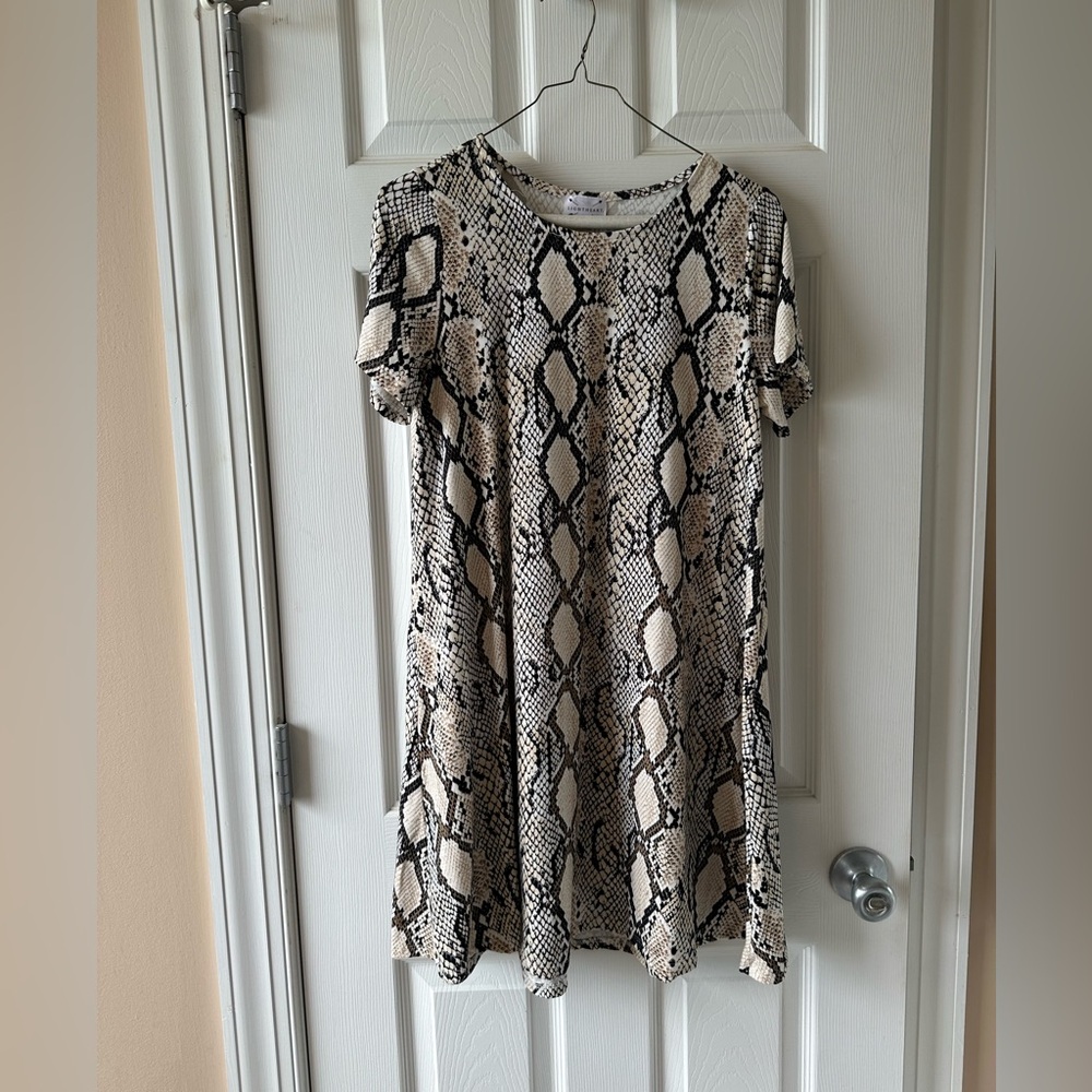 woman’s lightheart snaked skin dress size: small